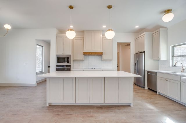 201 Kilkenny Road, Poolville, TX 76487