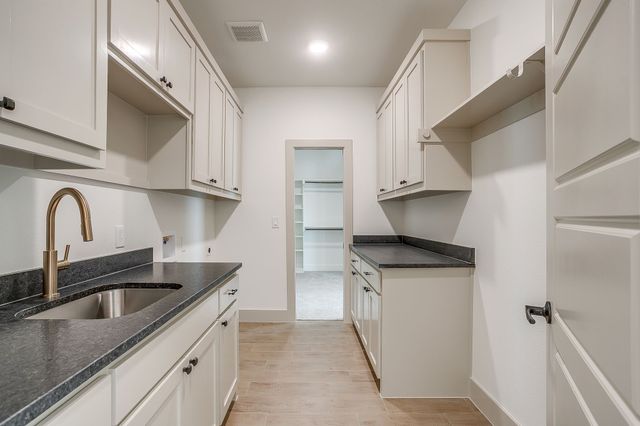 201 Kilkenny Road, Poolville, TX 76487