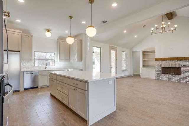 201 Kilkenny Road, Poolville, TX 76487