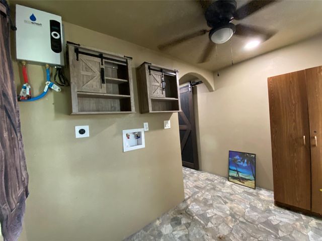 4717 33rd Street, Dickinson, TX 77539