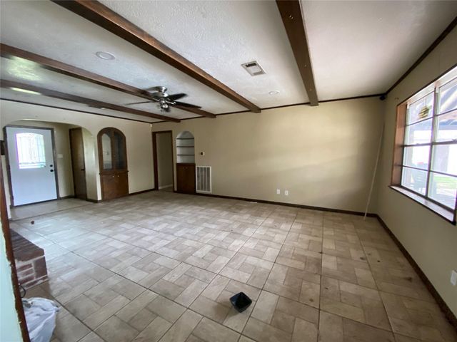 4717 33rd Street, Dickinson, TX 77539