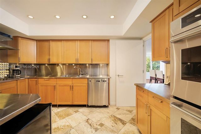 200 Ocean Lane Dr 401, Key Biscayne, FL 33149