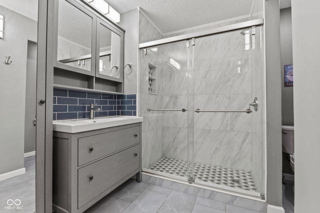 1068 Madrid Road, Greenwood, IN 46143