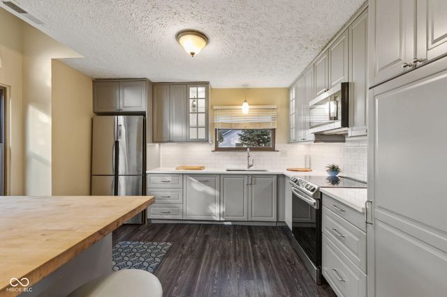 1068 Madrid Road, Greenwood, IN 46143