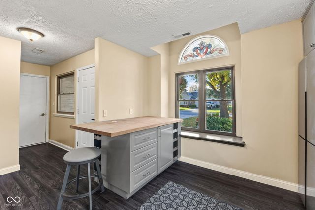 1068 Madrid Road, Greenwood, IN 46143