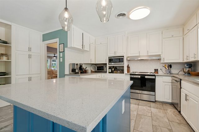 1618 Driftwood Drive, Dallas, TX 75224