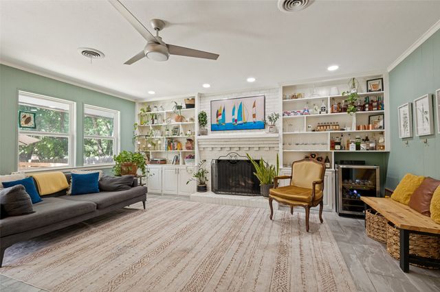 1618 Driftwood Drive, Dallas, TX 75224