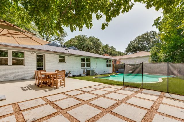 1618 Driftwood Drive, Dallas, TX 75224