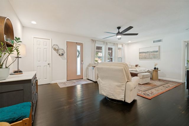 1618 Driftwood Drive, Dallas, TX 75224