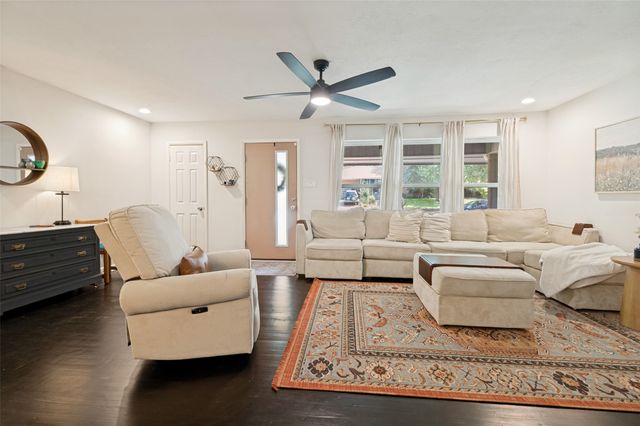 1618 Driftwood Drive, Dallas, TX 75224