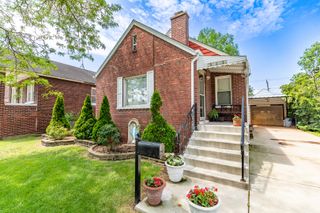 562 Harrison Avenue, Calumet City, IL 60409