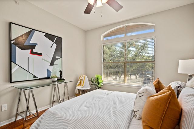 6000 Shepherd Mountain CV 511, Austin, TX 78730
