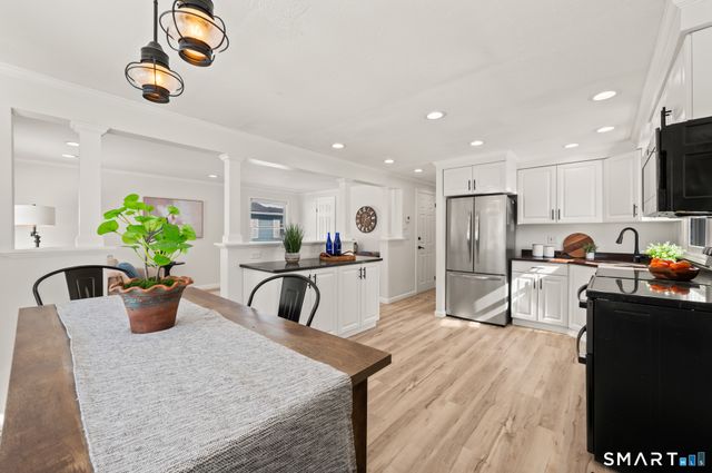 20 Pearl Street, Glastonbury, CT 06033