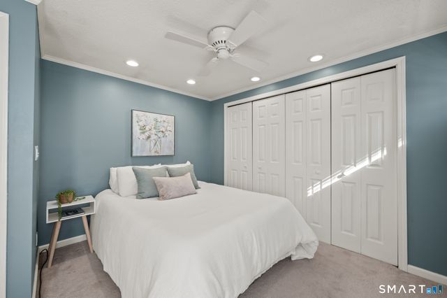 20 Pearl Street, Glastonbury, CT 06033