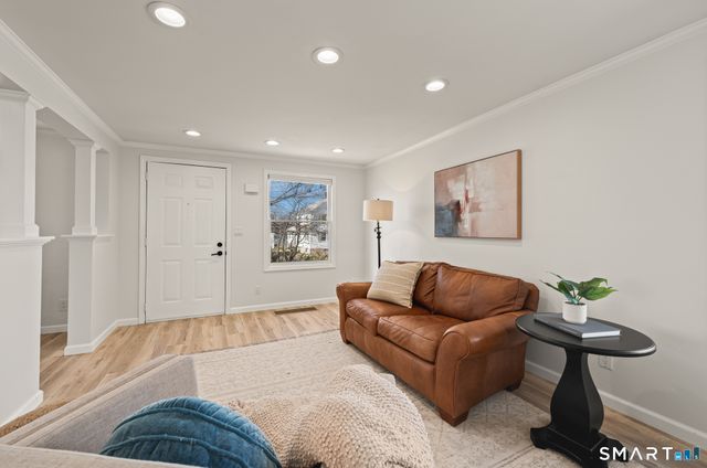 20 Pearl Street, Glastonbury, CT 06033