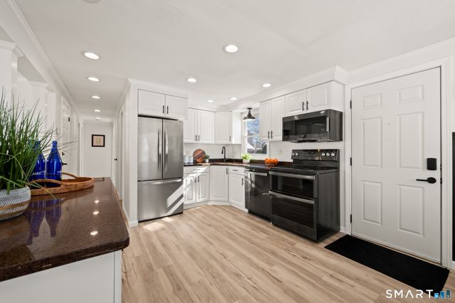 20 Pearl Street, Glastonbury, CT 06033