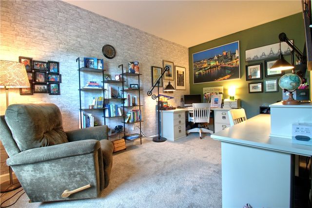 107 Rock Cliff Ct, Buffalo Twp, PA 16055