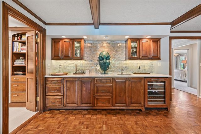 6600 S Harvard Avenue, Tulsa, OK 74136
