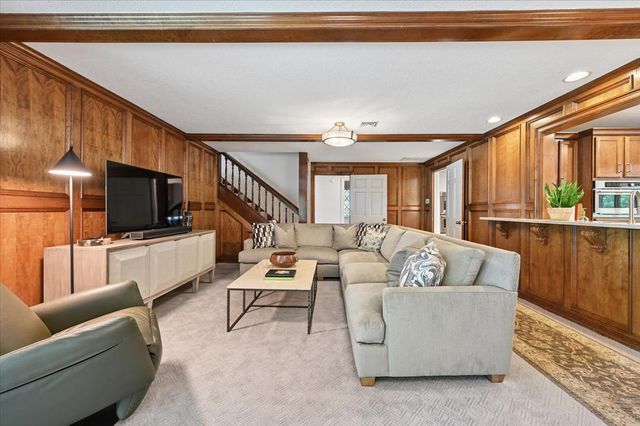 6600 S Harvard Avenue, Tulsa, OK 74136