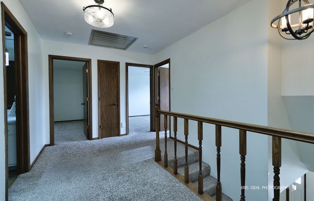 14826 Ridgewood Drive, Oak Forest, IL 60452