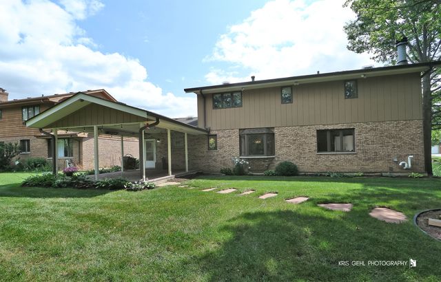 14826 Ridgewood Drive, Oak Forest, IL 60452