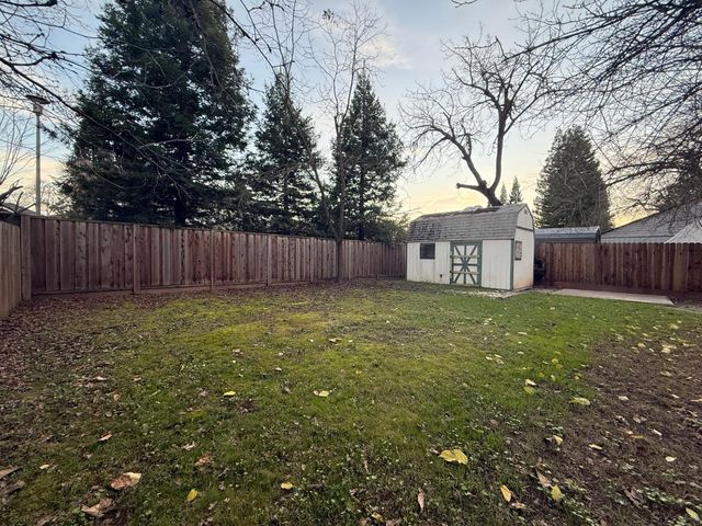 5530 Kenneth Ave, Carmichael, CA 95608