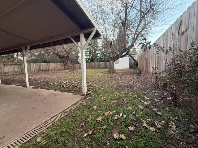 5530 Kenneth Ave, Carmichael, CA 95608