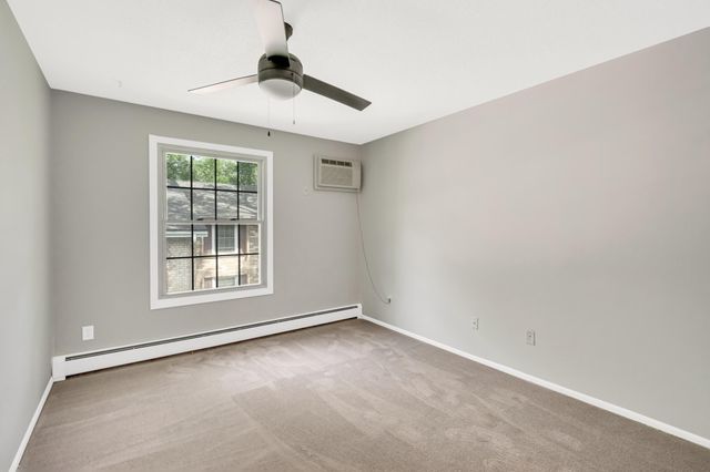 4624 Cedar Lake Road S 7, Saint Louis Park, MN 55416