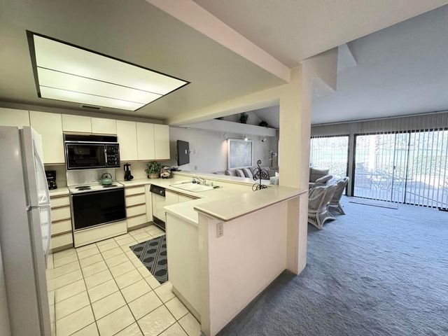 41623 Woodhaven Drive E, Palm Desert, CA 92211