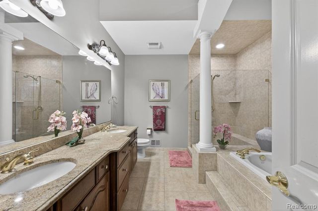 6554 Enclave Drive, Clarkston, MI 48348