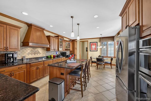 6554 Enclave Drive, Clarkston, MI 48348