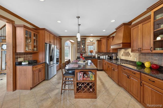 6554 Enclave Drive, Clarkston, MI 48348