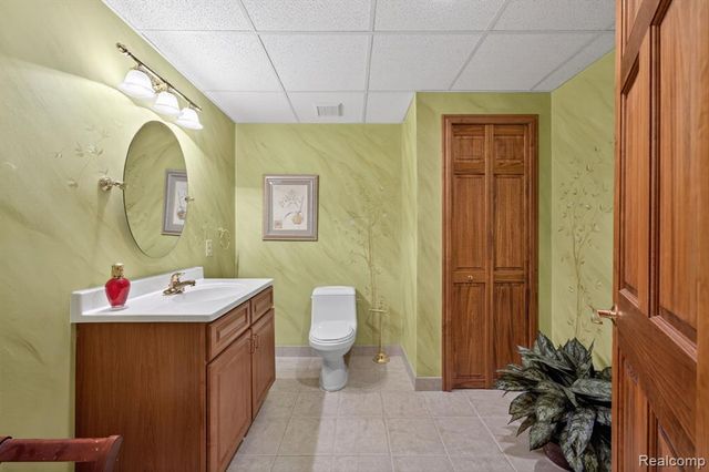6554 Enclave Drive, Clarkston, MI 48348