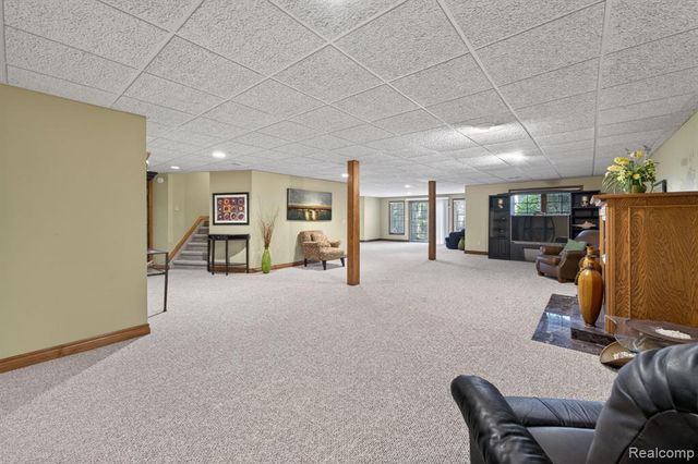 6554 Enclave Drive, Clarkston, MI 48348