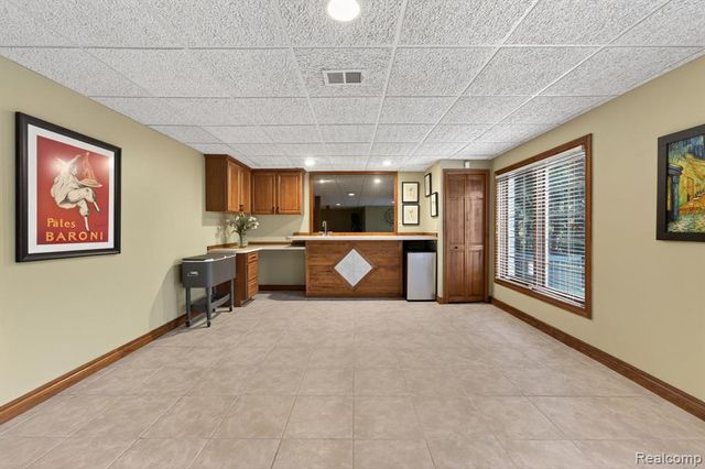 6554 Enclave Drive, Clarkston, MI 48348