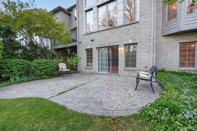 6554 Enclave Drive, Clarkston, MI 48348