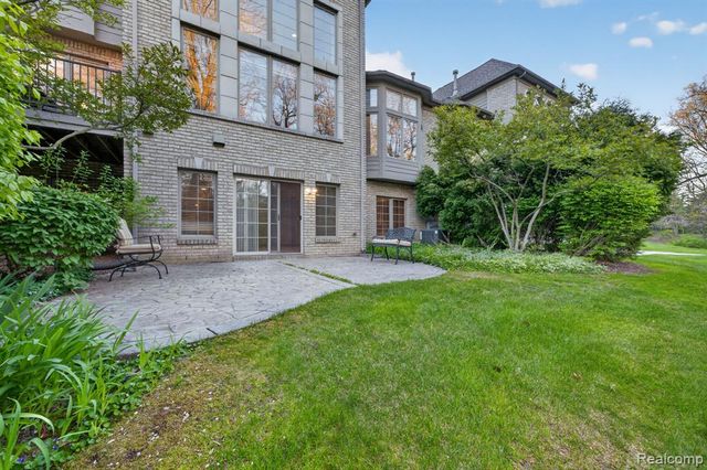 6554 Enclave Drive, Clarkston, MI 48348
