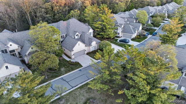6554 Enclave Drive, Clarkston, MI 48348