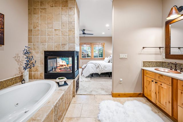 10183 Palisades Dr Unit 3, Truckee, CA 96161