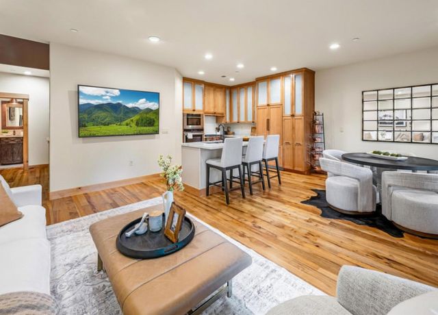 10183 Palisades Dr Unit 3, Truckee, CA 96161