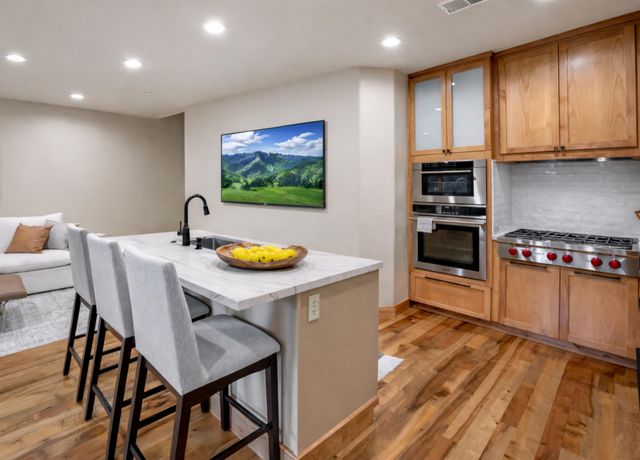 10183 Palisades Dr Unit 3, Truckee, CA 96161