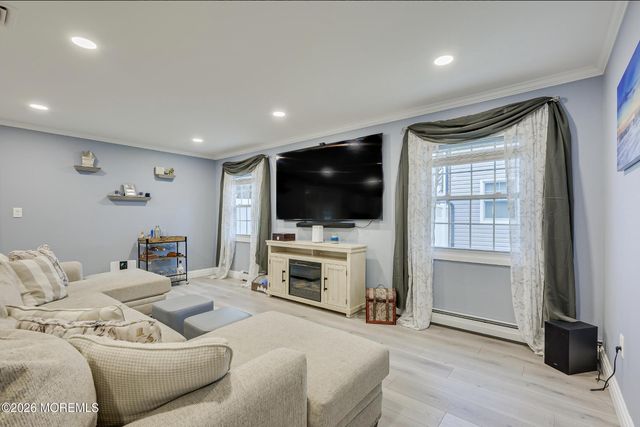 110 Courtland Lane, Aberdeen, NJ 07747