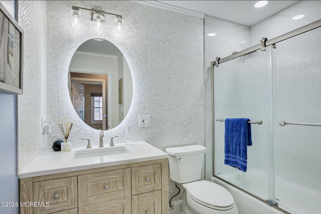 110 Courtland Lane, Aberdeen, NJ 07747