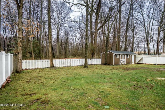 110 Courtland Lane, Aberdeen, NJ 07747