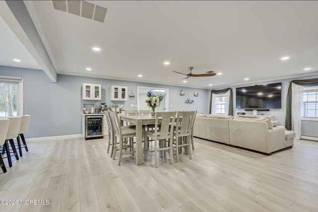 110 Courtland Lane, Aberdeen, NJ 07747