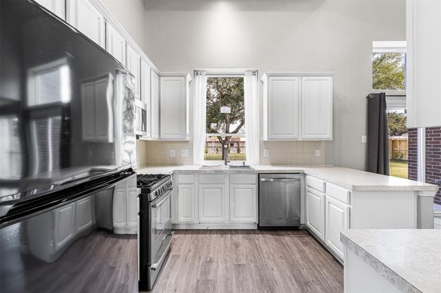 6703 Walnut Square, Richmond, TX 77407