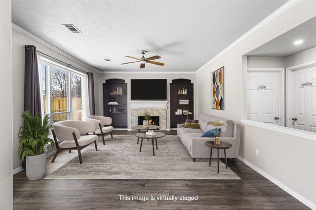 6703 Walnut Square, Richmond, TX 77407