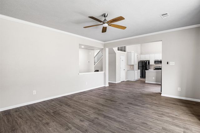 6703 Walnut Square, Richmond, TX 77407