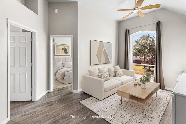 6703 Walnut Square, Richmond, TX 77407