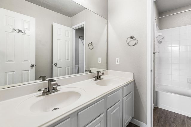 6703 Walnut Square, Richmond, TX 77407